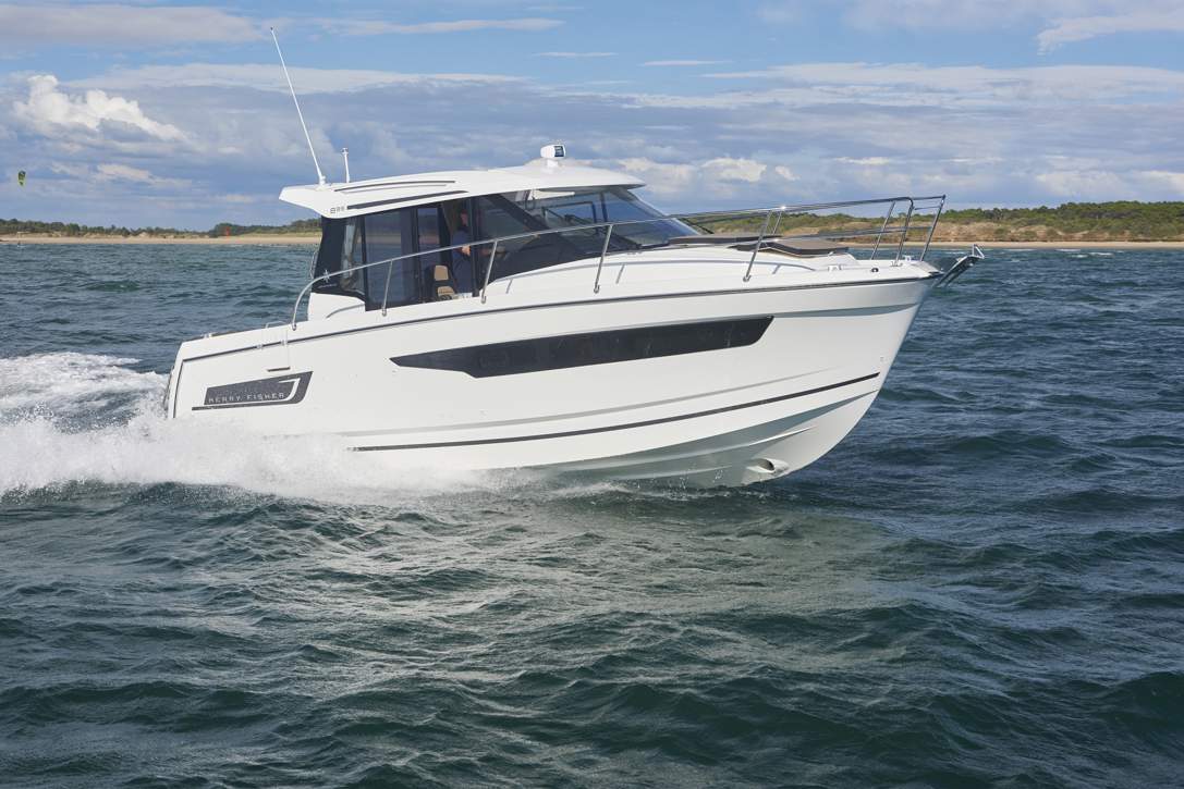 Jeanneau Merry Fisher 895 HB Exterior - 52.JPG