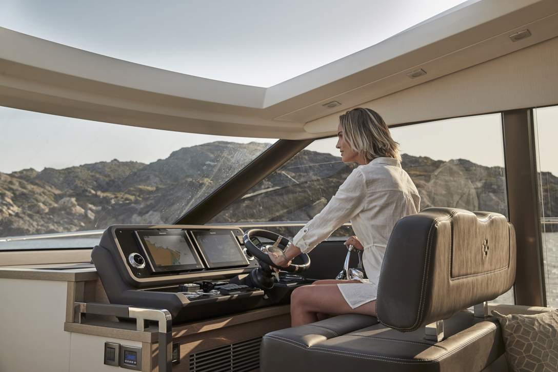 Prestige 590 S Interior - 33.JPG