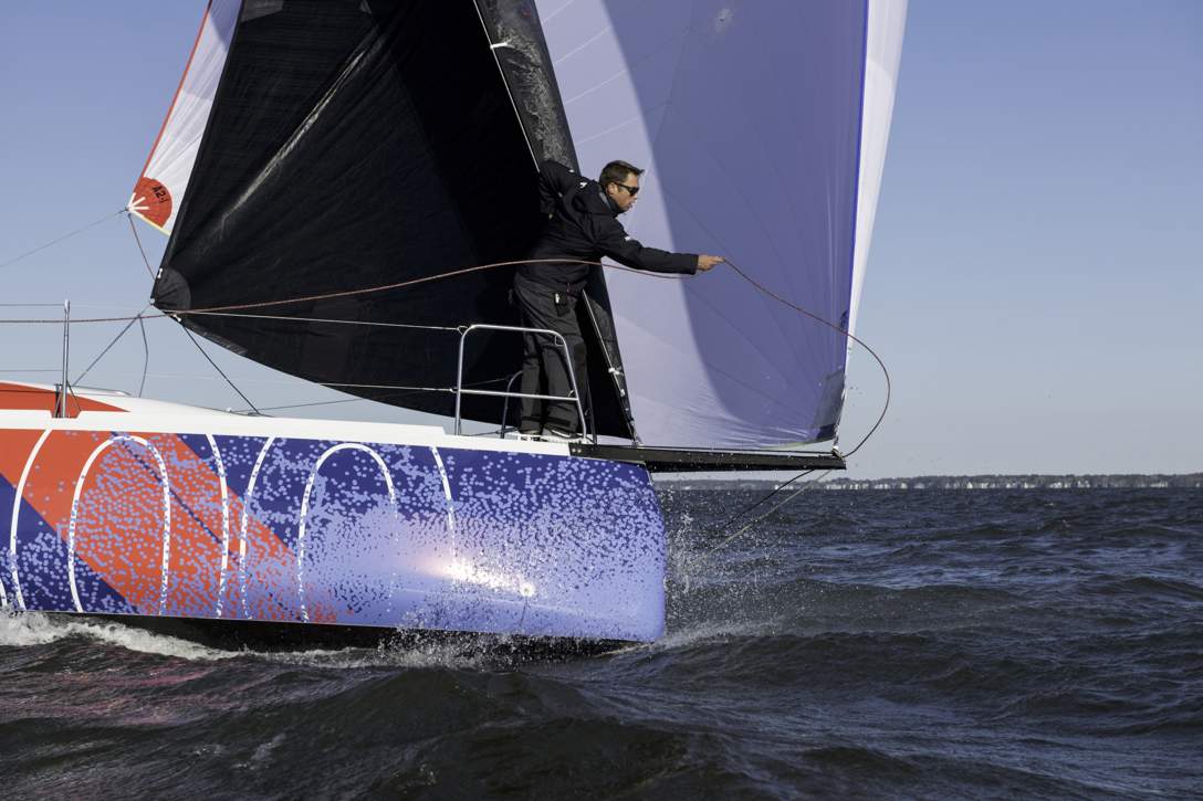 Jeanneau Sun Fast 3300 Exterior - 19.JPG