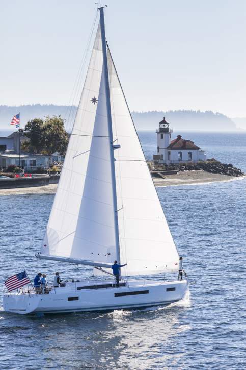 Jeanneau Sun Odyssey 490 Exterior - 114.JPG