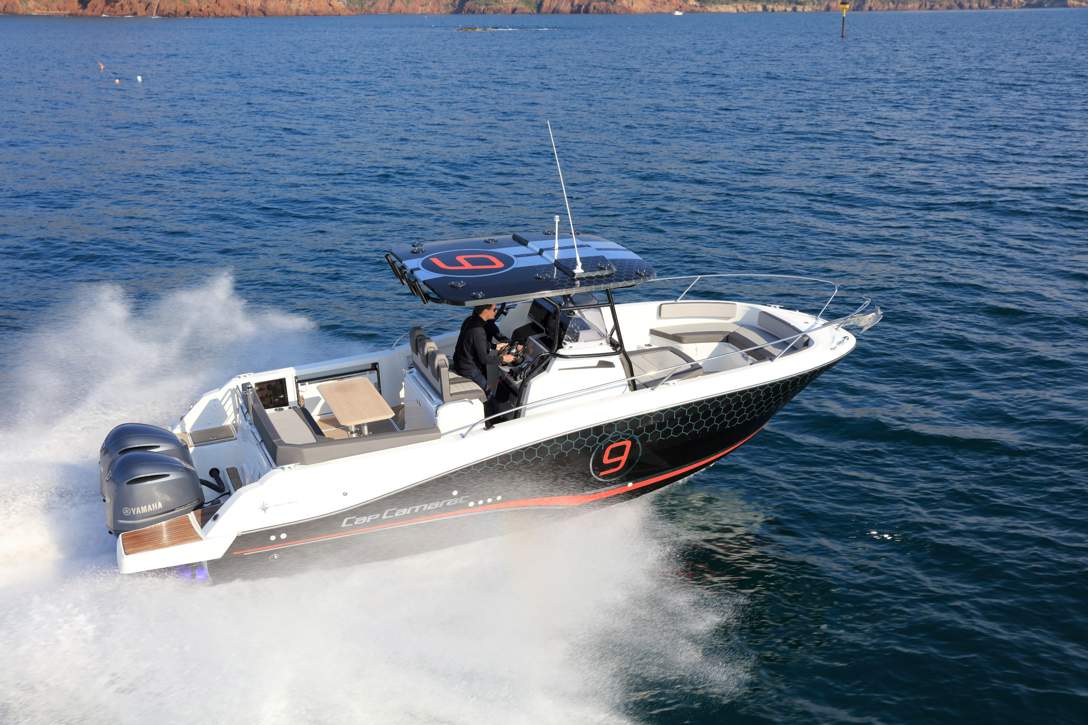 Jeanneau Cap Camarat 9.0 CC Exterior - 13.JPG