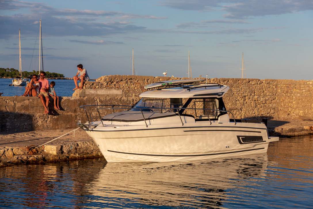 Jeanneau Merry Fisher 795 Serie 2 HB Exterior - 55.JPG