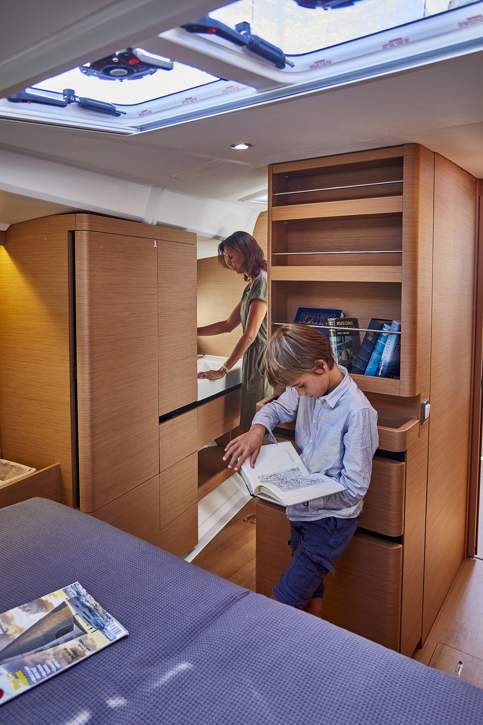 Jeanneau Sun Odyssey 490 Interior - 14.JPG
