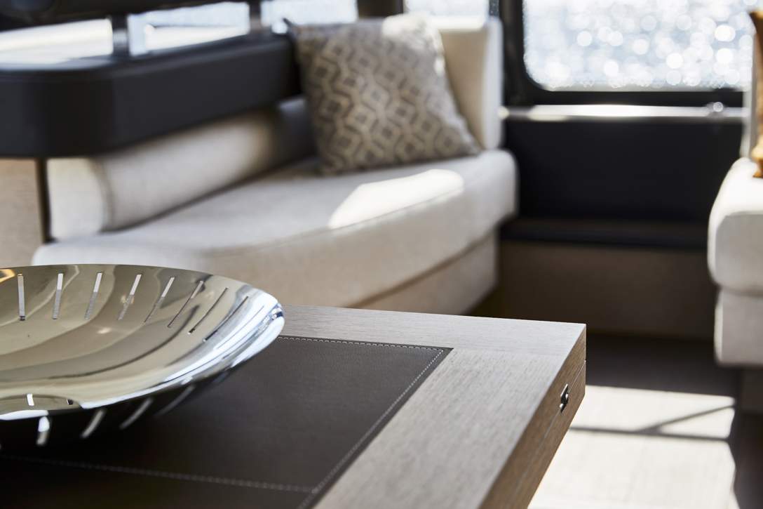 Prestige 590 S Interior - 30.JPG