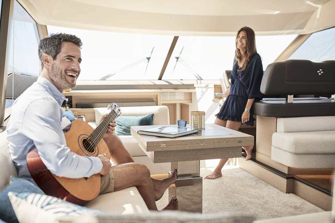 Prestige 590 Flybridge Interior - 59.JPG