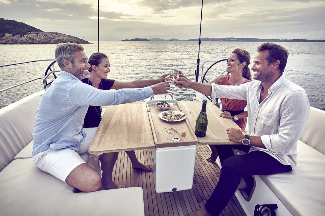 Jeanneau Sun Odyssey 490 Exterior - 20.jpg