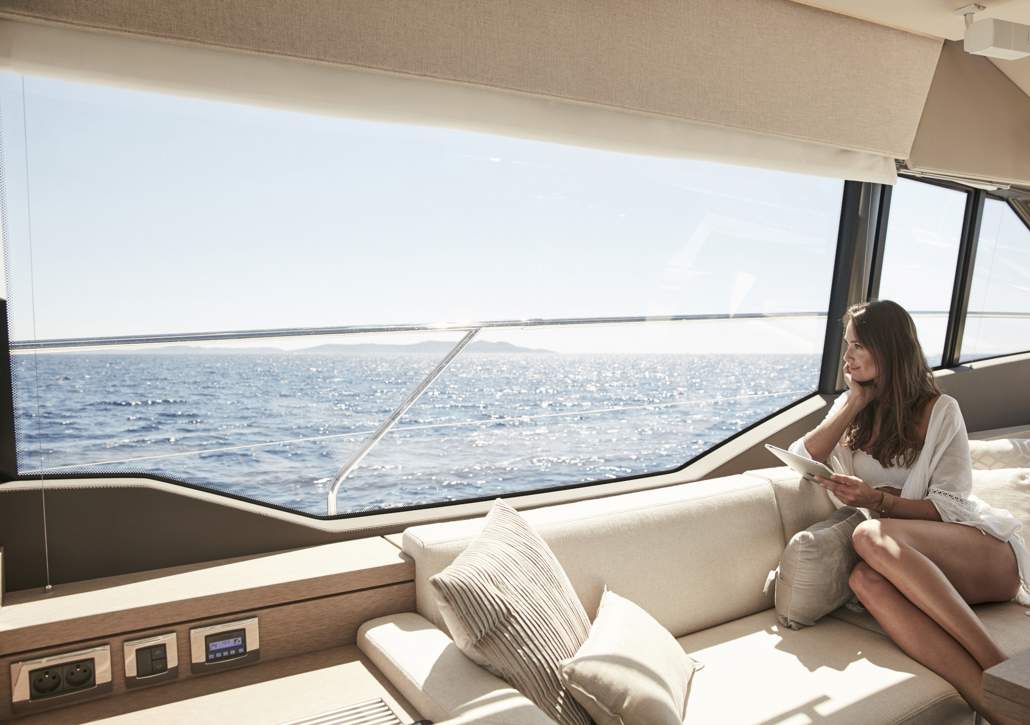 Prestige 630 Flybridge Exterior - 28.JPG