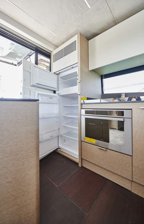 Prestige 590 Flybridge Interior - 49.JPG