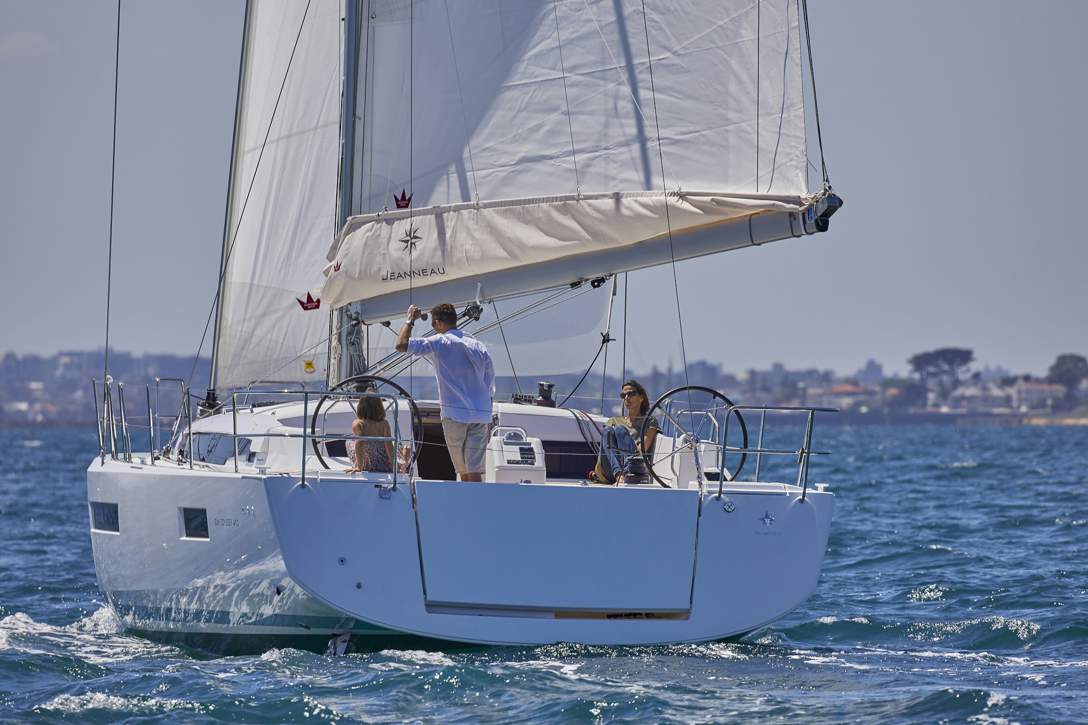 Jeanneau Sun Odyssey 490 Exterior - 75.JPG