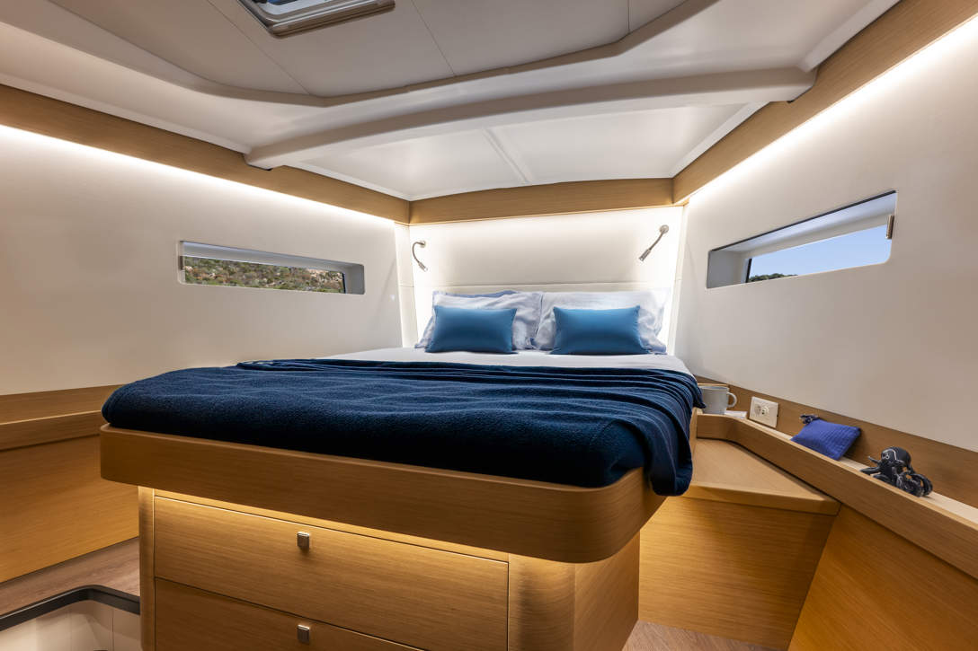 SUN ODYSSEY 455 INTERIOR (12)