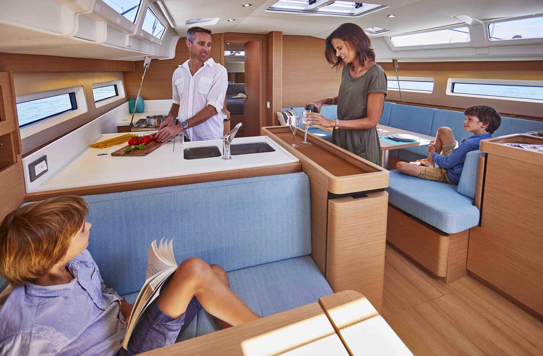 Jeanneau Sun Odyssey 490 Interior - 20.JPG
