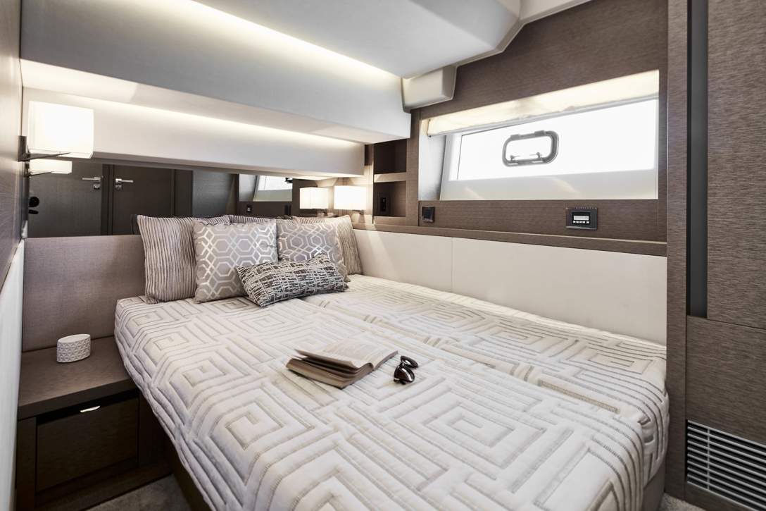 Prestige 630 Flybridge Interior - 22.JPG