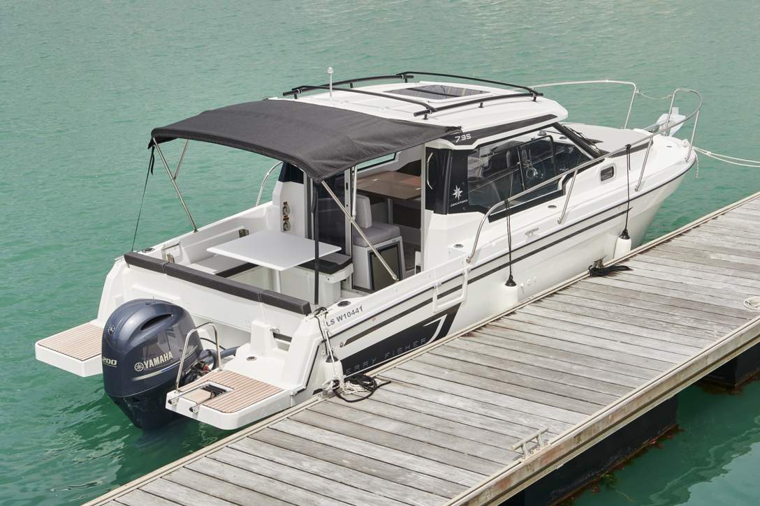 Jeanneau Merry Fisher 795 Serie 2 HB Exterior - 3.JPG