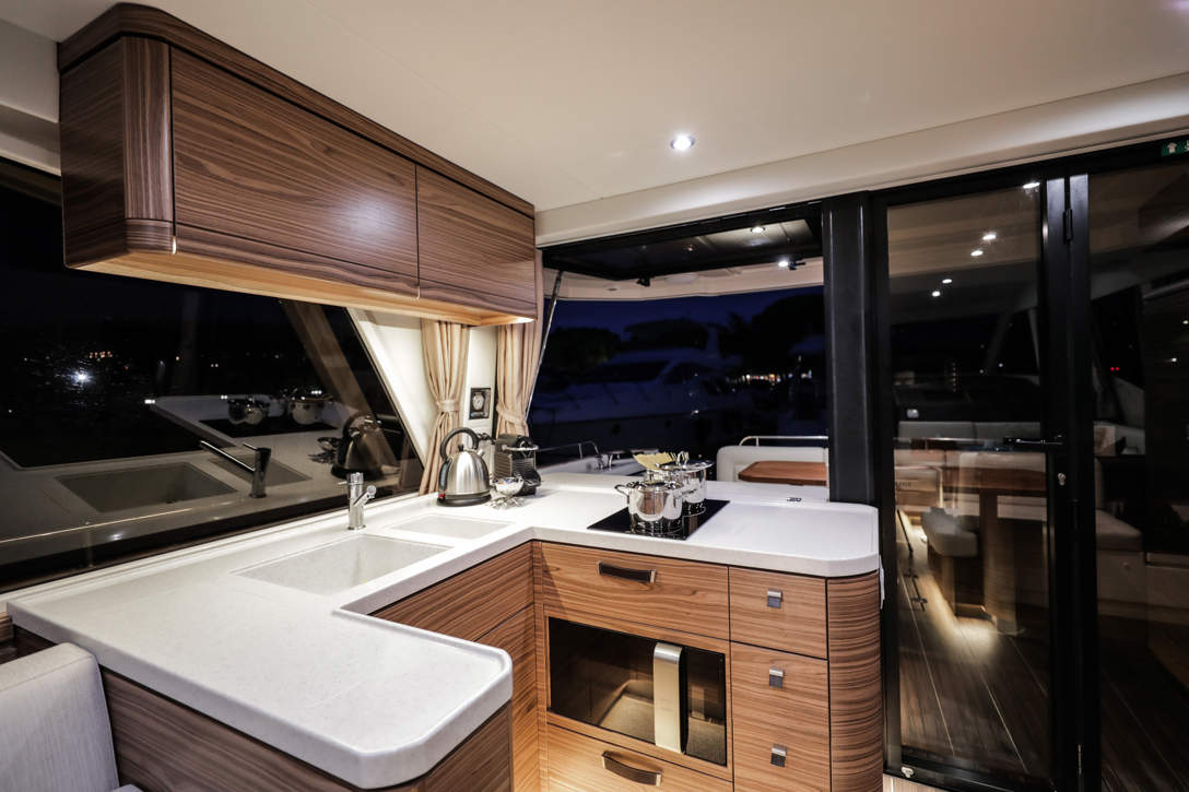 GL48 Interior 5