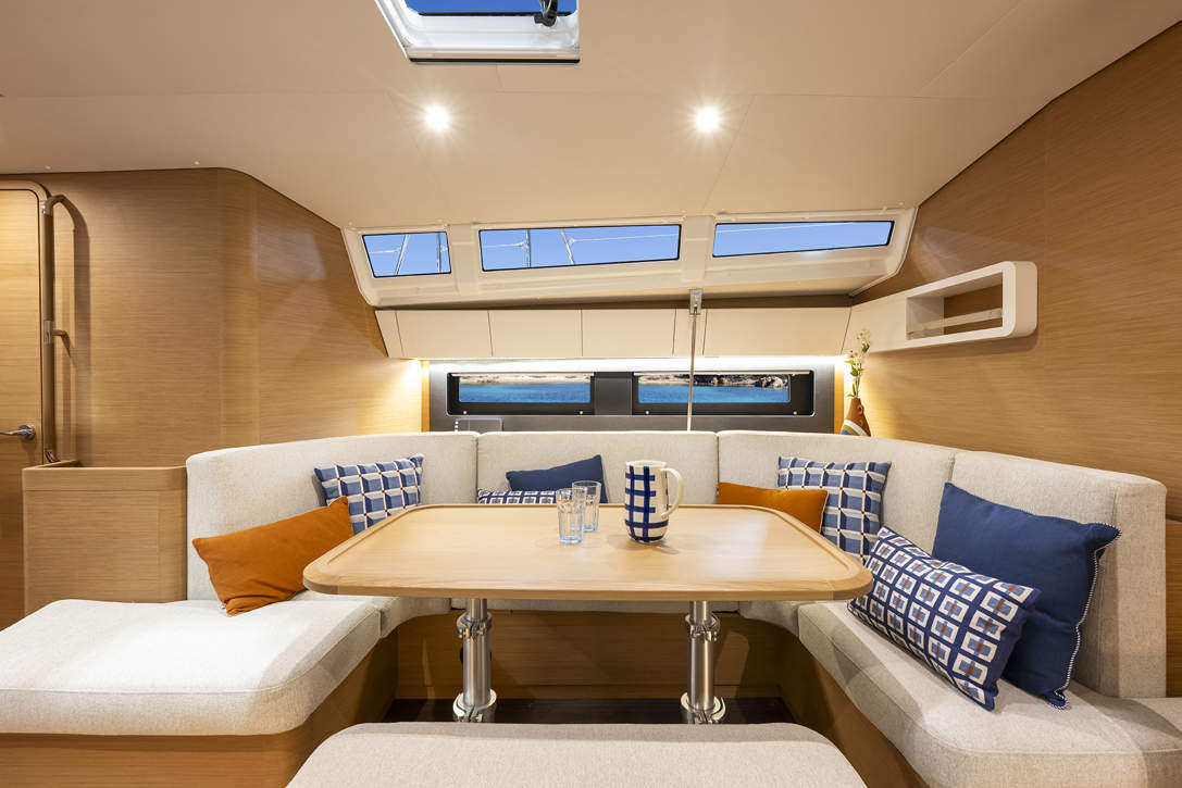 SUN ODYSSEY 455 INTERIOR (7) K