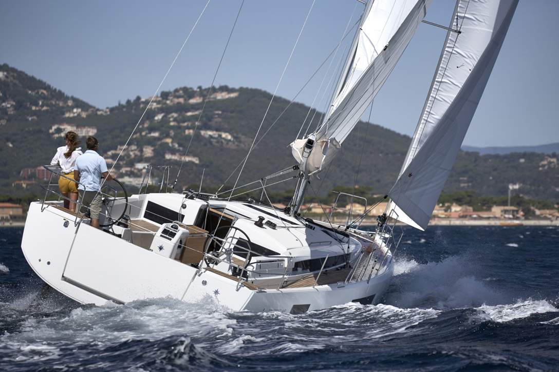 Jeanneau Sun Odyssey 440 Exterior - 34.JPG