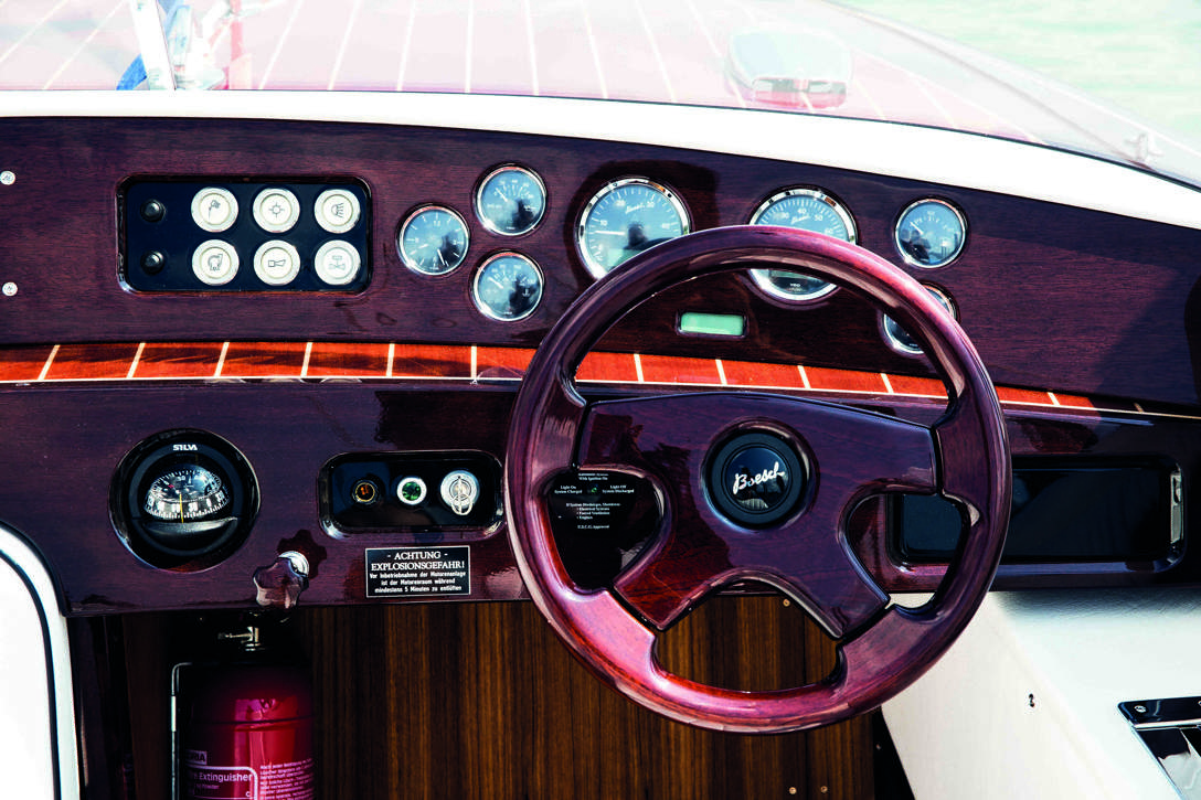 Boesch 620 Cabrio De Luxe Interior - 2.jpg