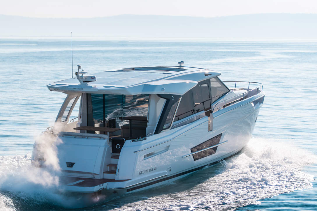 GL45COUPE Hybrid Ex Highres 34