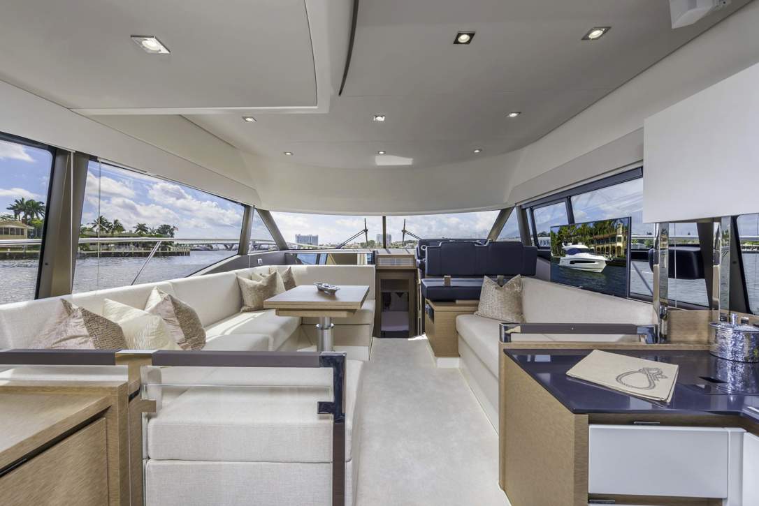 Prestige 460 Flybridge Interior - 27.JPG
