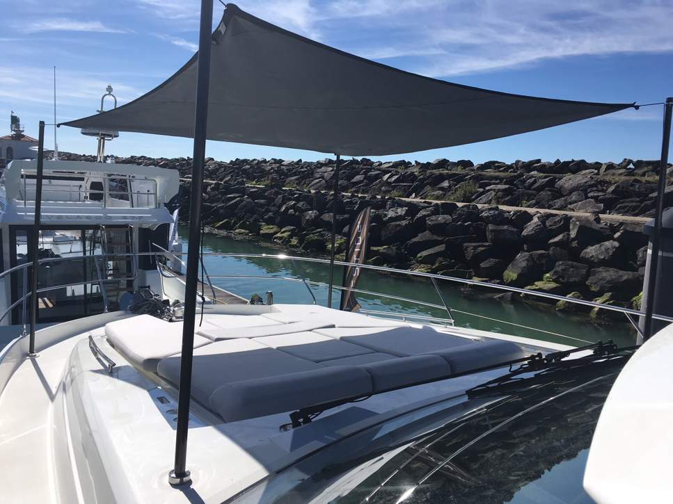 Prestige 590 Flybridge Exterior - 31.JPG