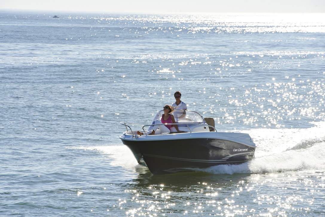 Jeanneau Cap Camarat 5.5 WA Exterior - 12.jpg