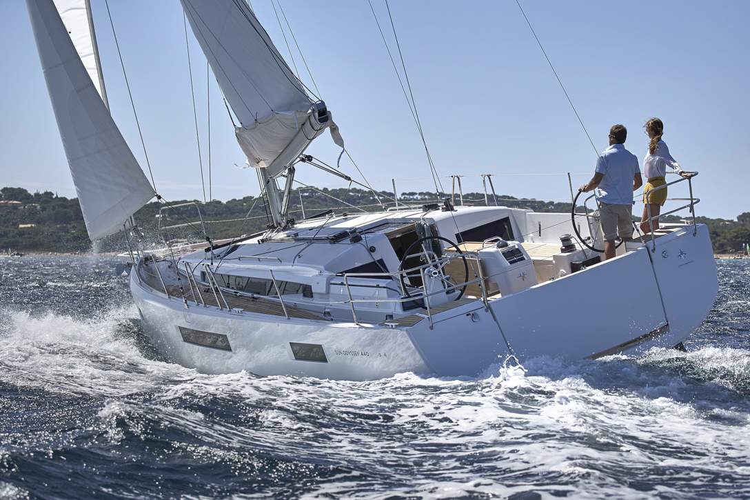 Jeanneau Sun Odyssey 440 Exterior - 35.JPG