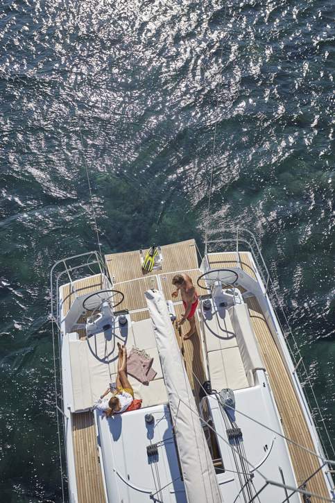 Jeanneau Sun Odyssey 440 Exterior - 31.JPG