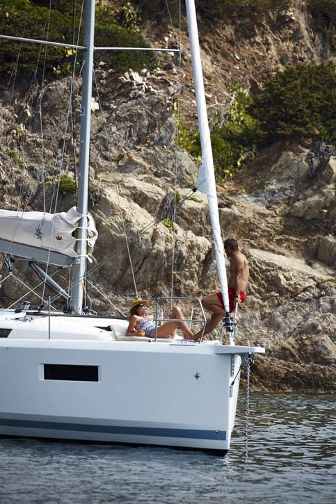 Jeanneau Sun Odyssey 440 Exterior - 44.JPG