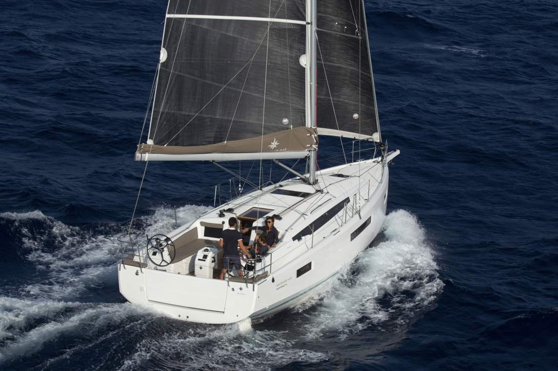 Jeanneau Sun Odyssey 410 Exterior - 18.JPG