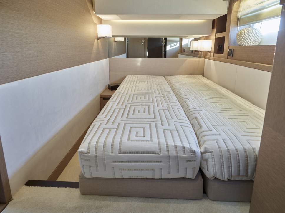 Prestige 630 Flybridge Interior - 27.JPG