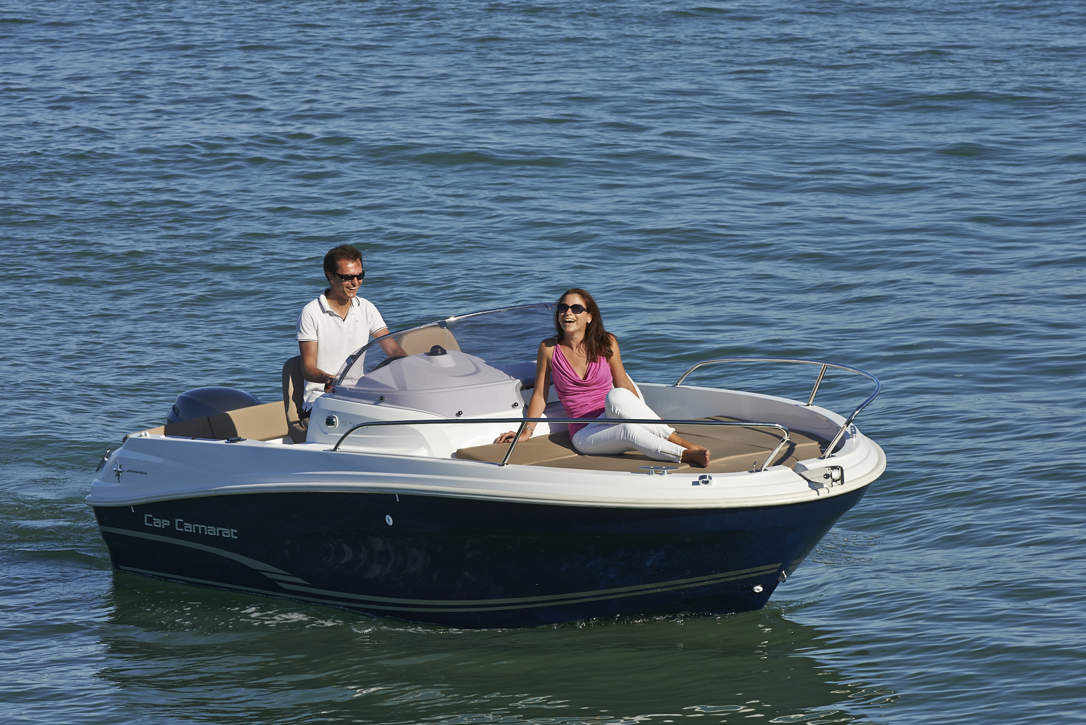 Jeanneau Cap Camarat 5.5 WA Exterior - 6.jpg