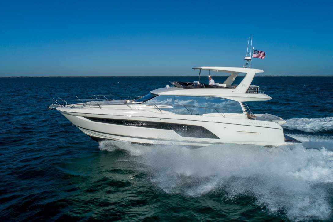 Prestige 590 Flybridge Exterior - 60.JPG