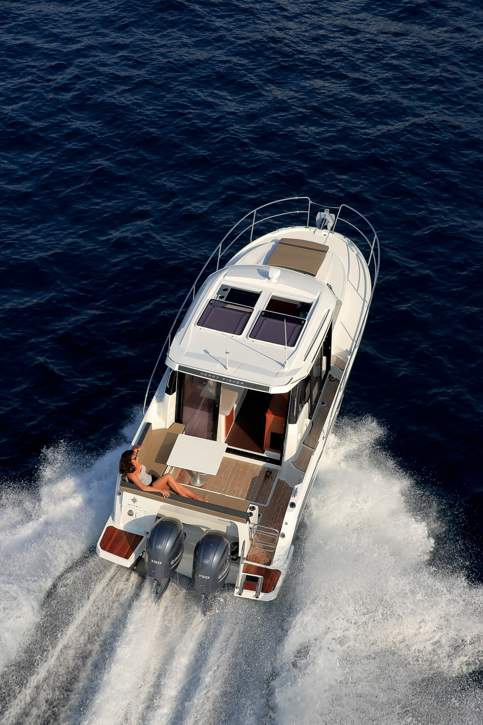 Jeanneau Merry Fisher 895 HB Exterior - 17.JPG