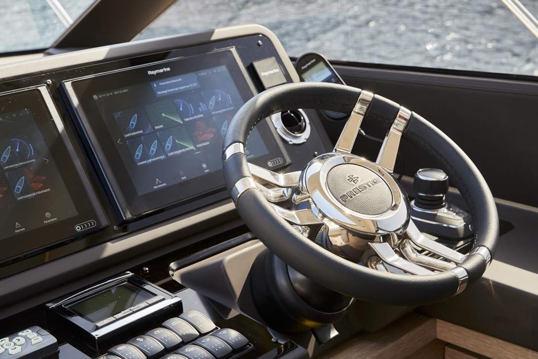 Prestige 590 S Interior - 23.JPG