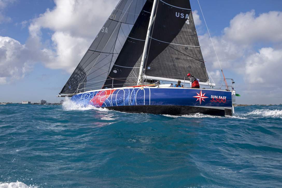 Jeanneau Sun Fast 3300 Exterior - 6.JPG