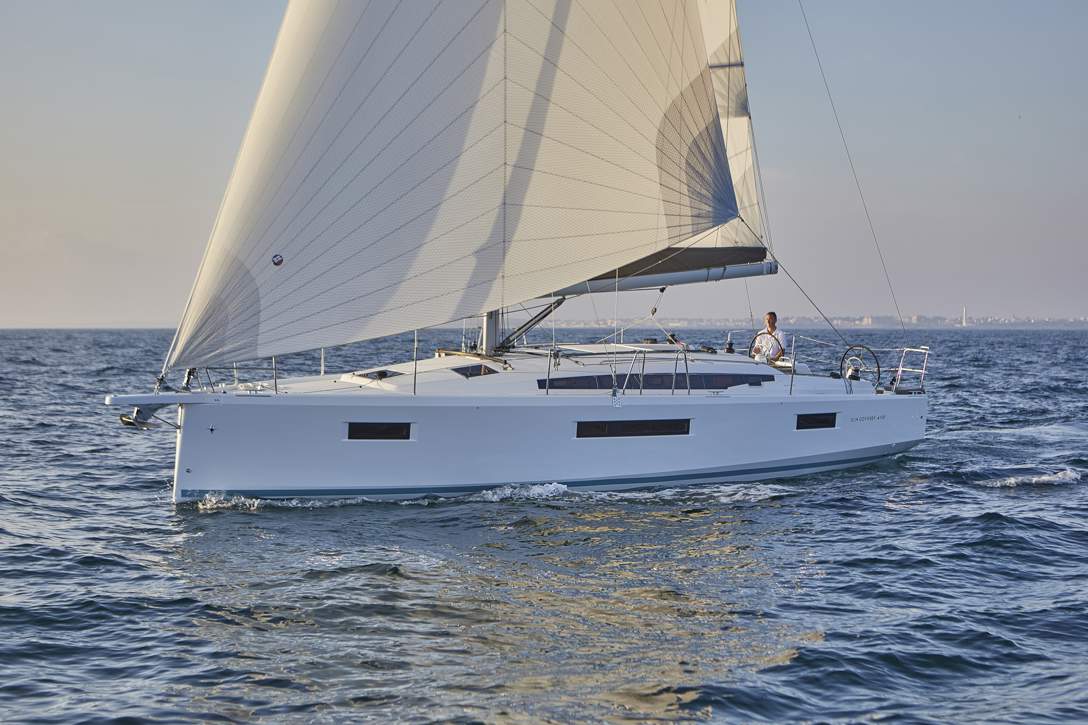 Jeanneau Sun Odyssey 410 Exterior - 64.JPG