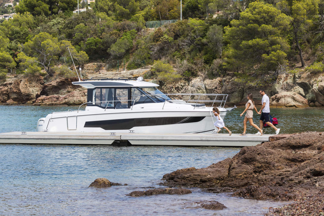 MERRY FISHER 895 IMAGE EXTERIOR