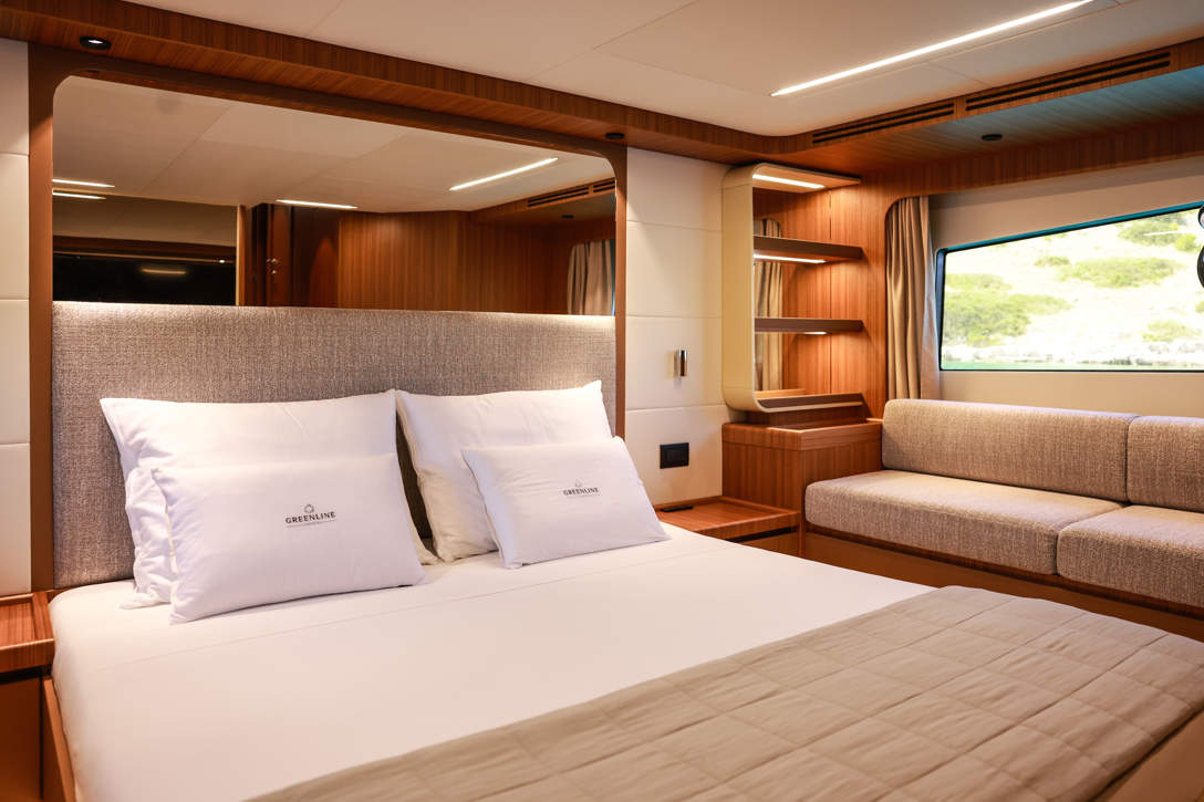 GL58 Fly Interior Master Cabin
