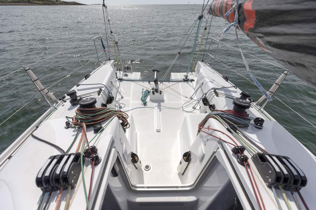 Jeanneau Sun Fast 3300 Interior - 2.JPG