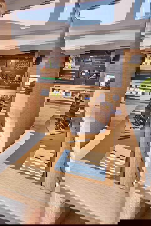 Jeanneau Sun Odyssey 440 Interior - 23.JPG