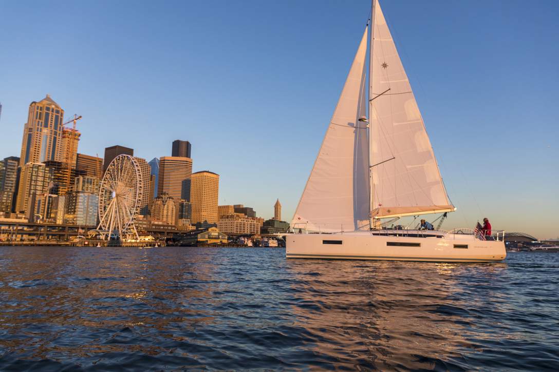 Jeanneau Sun Odyssey 440 Exterior - 48.JPG