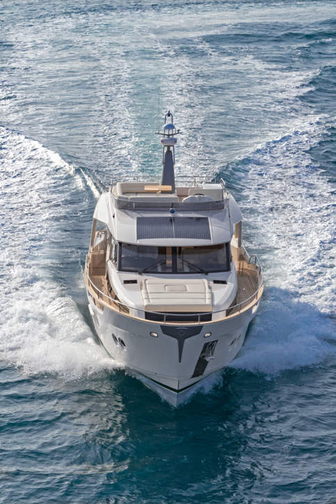 GL48FLY Ex Highres 17