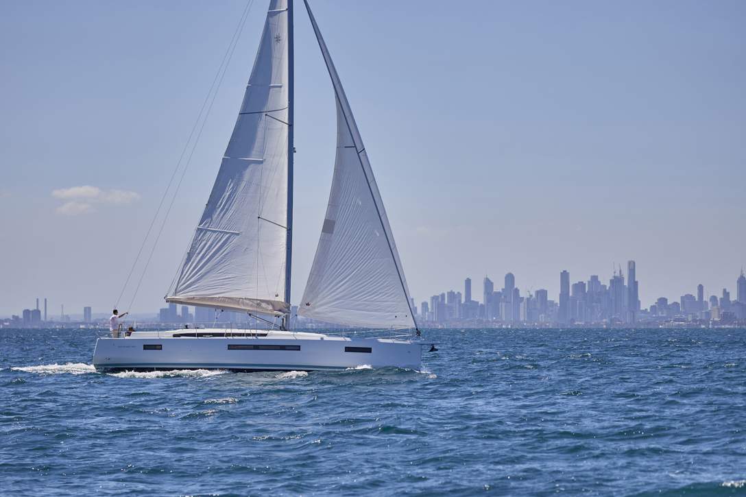 Jeanneau Sun Odyssey 490 Exterior - 80.JPG