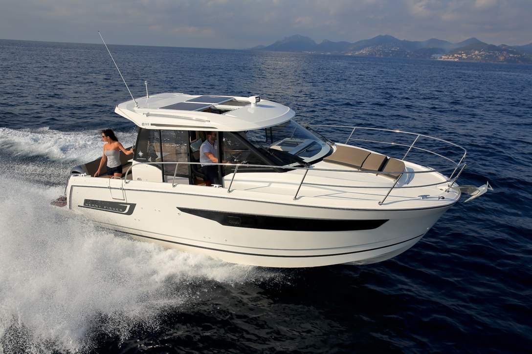 Jeanneau Merry Fisher 895 HB Exterior - 21.JPG