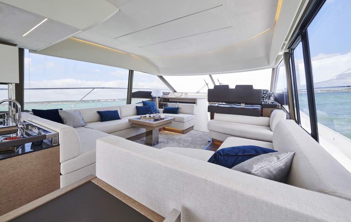 Prestige 590 Flybridge Interior - 11.JPG