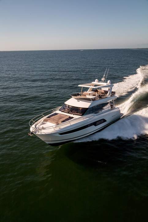 Prestige 630 Flybridge Exterior - 56.JPG
