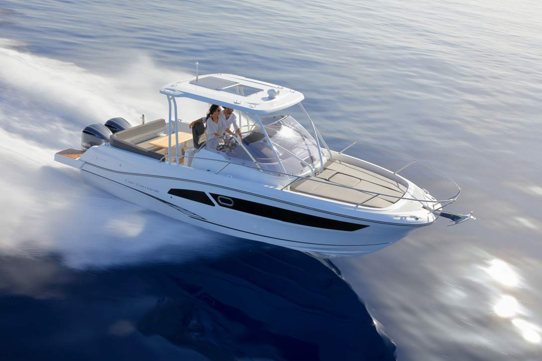 Jeanneau Cap Camarat 9.0 WA Exterior - 13.JPG