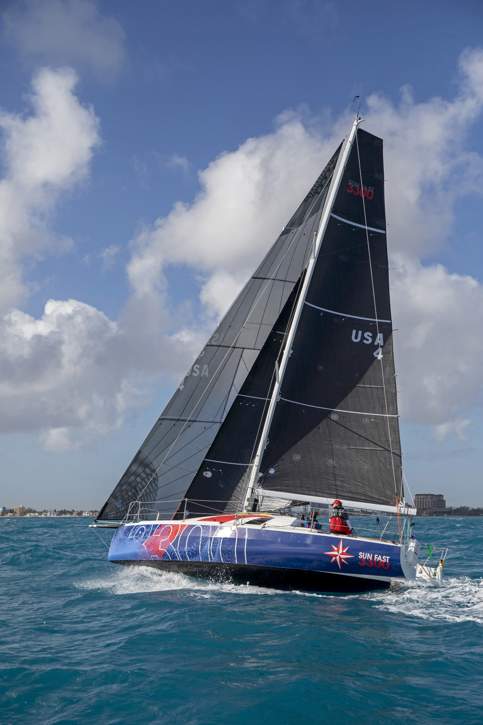 Jeanneau Sun Fast 3300 Exterior - 5.JPG