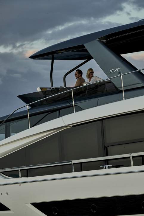 Prestige X70 Exterior - 10.JPG