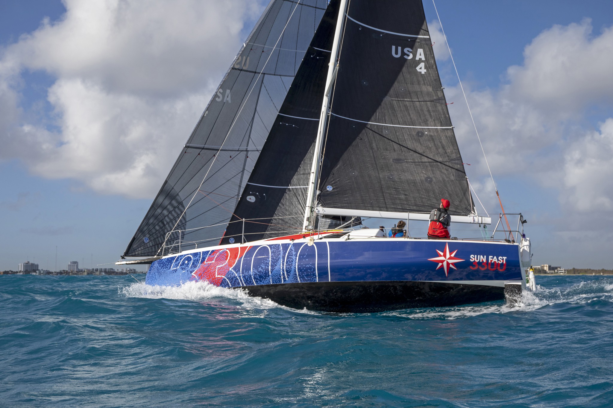 Jeanneau Sun Fast 3300 Exterior - 7.JPG